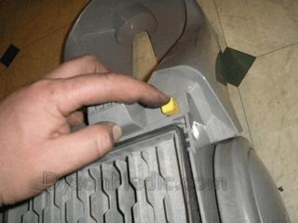 Dyson DC02 workshop manual